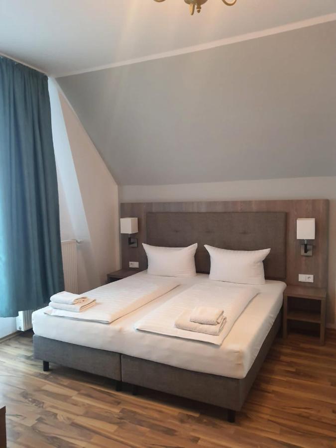 Hotel Knoepel Wismar Exterior photo